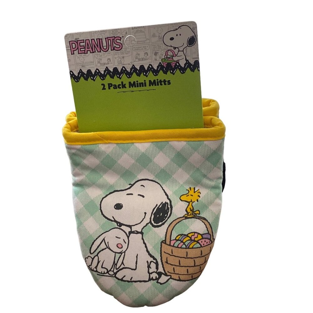 Easter Peanuts Snoopy Woodstock 2 pack mini Mitts cooking oven NEW